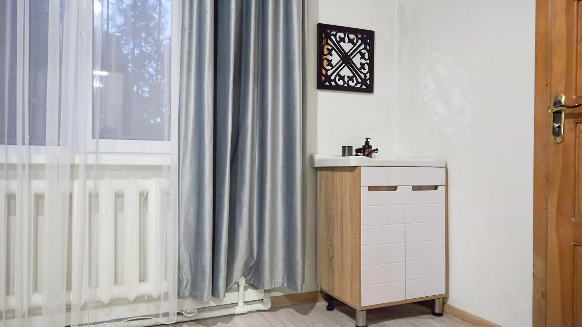 Sweet Vibe Hotel Almaty Guest house